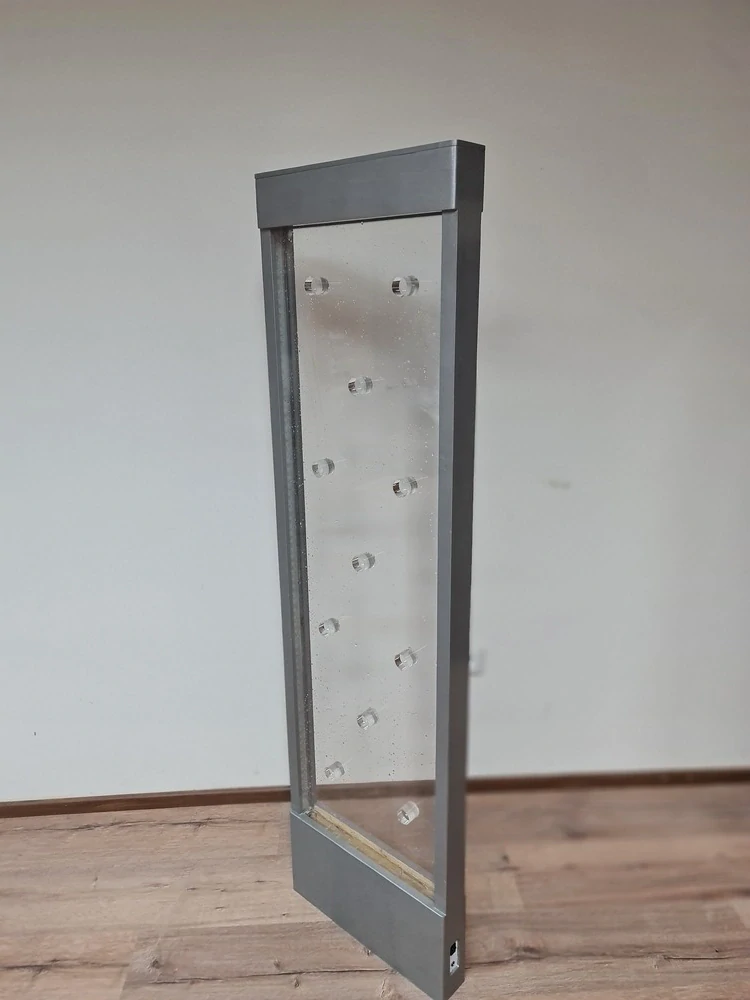 Bublinková stěna závěsná